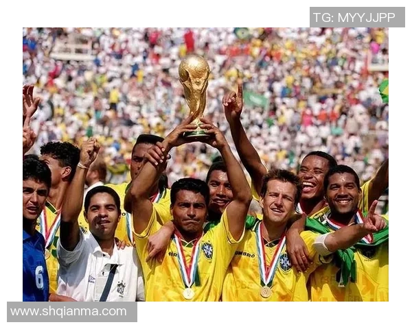 2009年足球界的璀璨明星盘点与他们的辉煌成就回顾 2009年足球界的璀璨明星盘点与他们的辉煌成就回顾