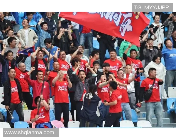 北京篮球队在城市联赛中以63分稳居积分榜首位,展现强劲实力 北京篮球队在城市联赛中以63分稳居积分榜首位,展现强劲实力