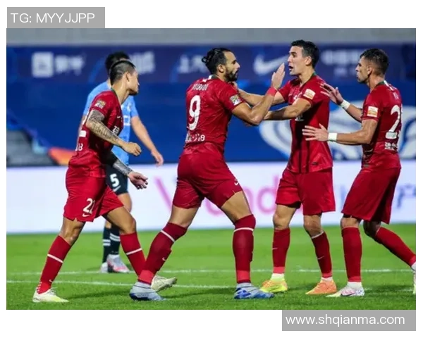 足球场上的兄弟情谊与梦想追逐的旅程 足球场上的兄弟情谊与梦想追逐的旅程